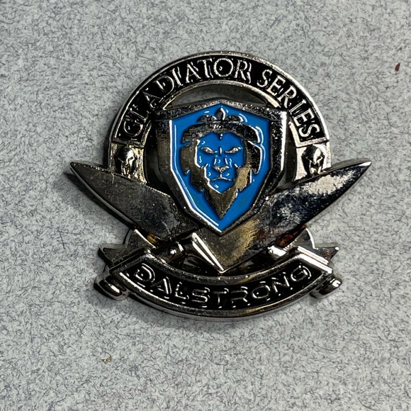 Gladiator Series Dalstrong Double Blade Pin - Picture 1 of 2